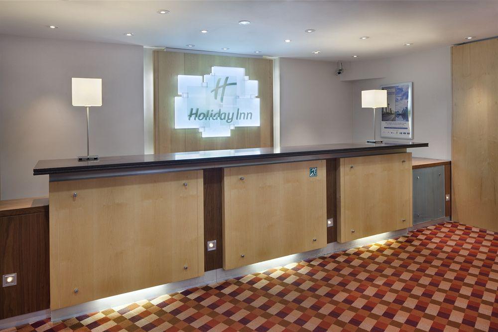 Holiday Inn Basingstoke By Ihg Interior photo